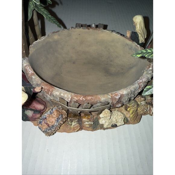 Nativity Center Piece Basket Mary Joseph Baby Jesus Lamb Kirklands 2002 - Picture 3 of 4